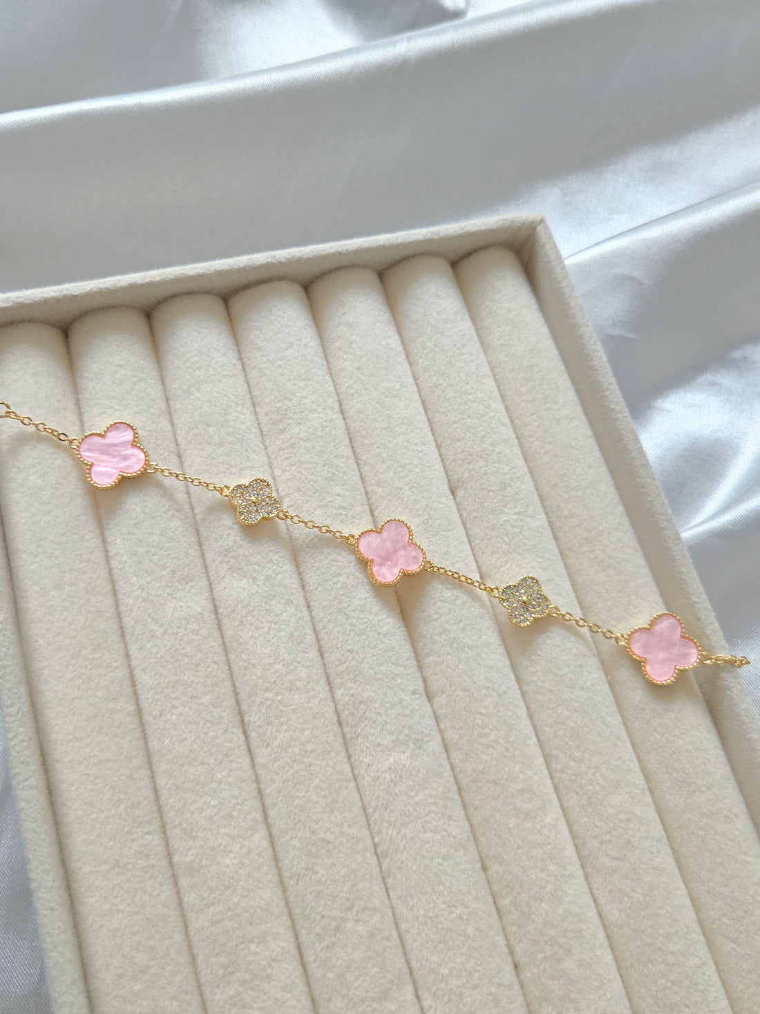 Seline Clover Bracelet