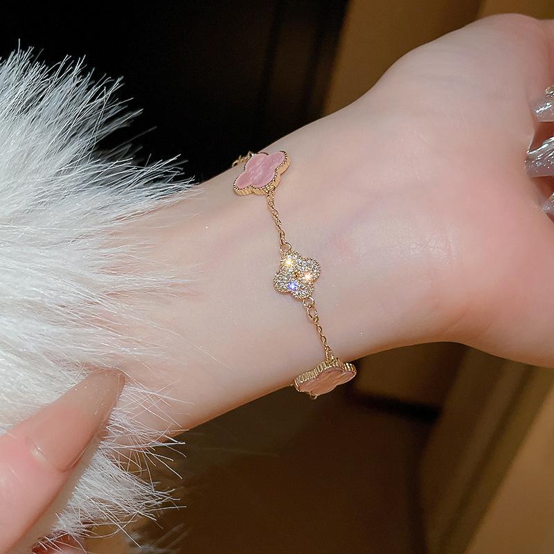 Seline Clover Bracelet