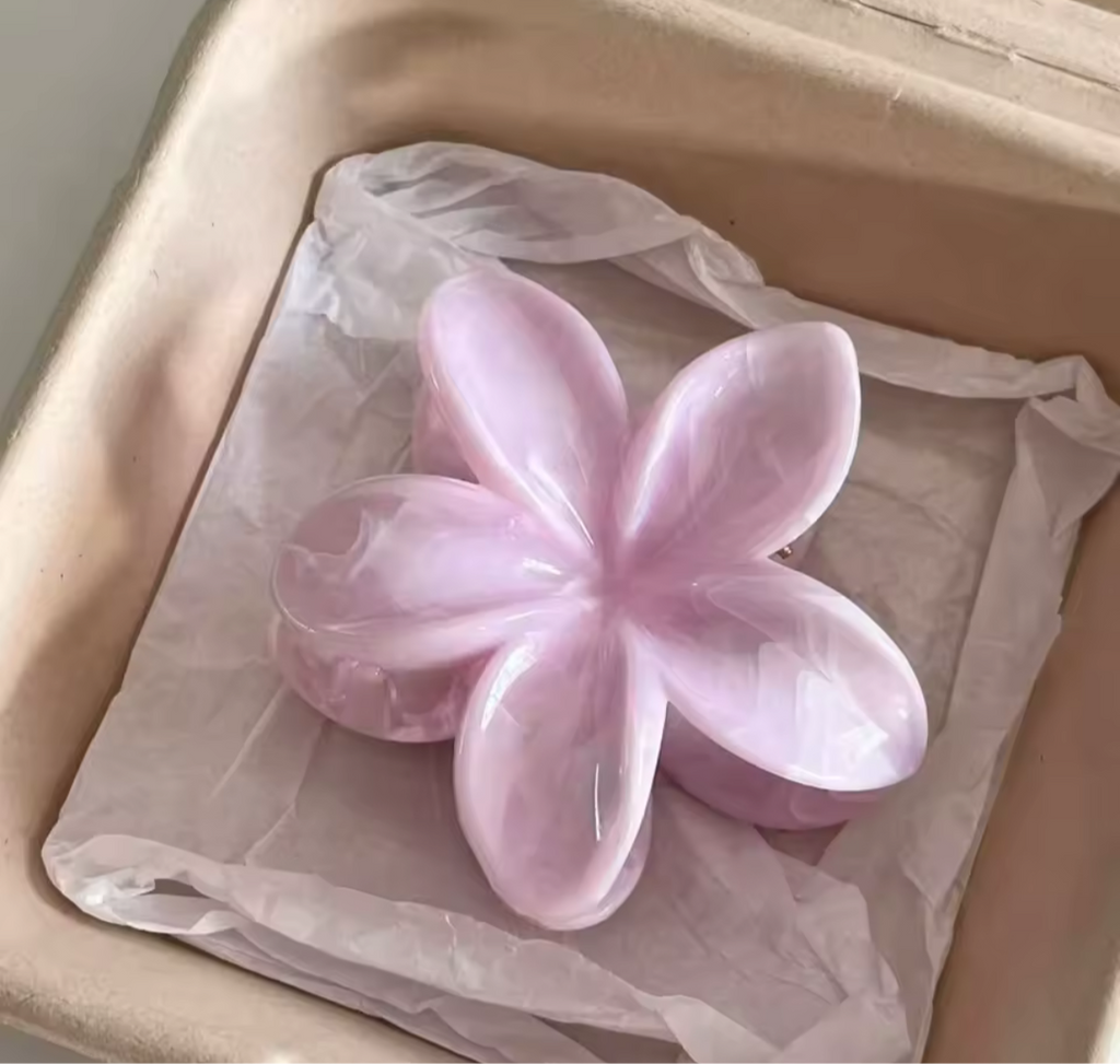 Mishi Hair Claw