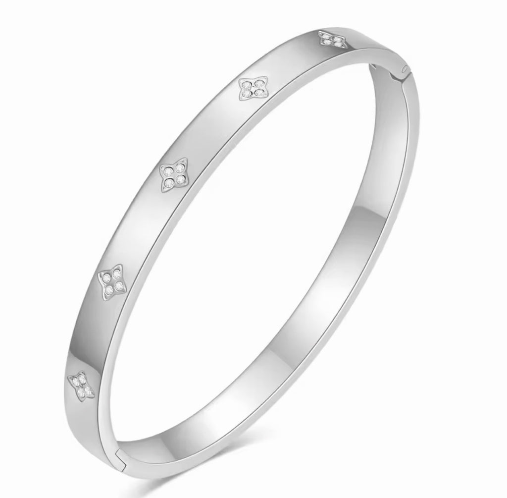 Meia Clover Bracelet